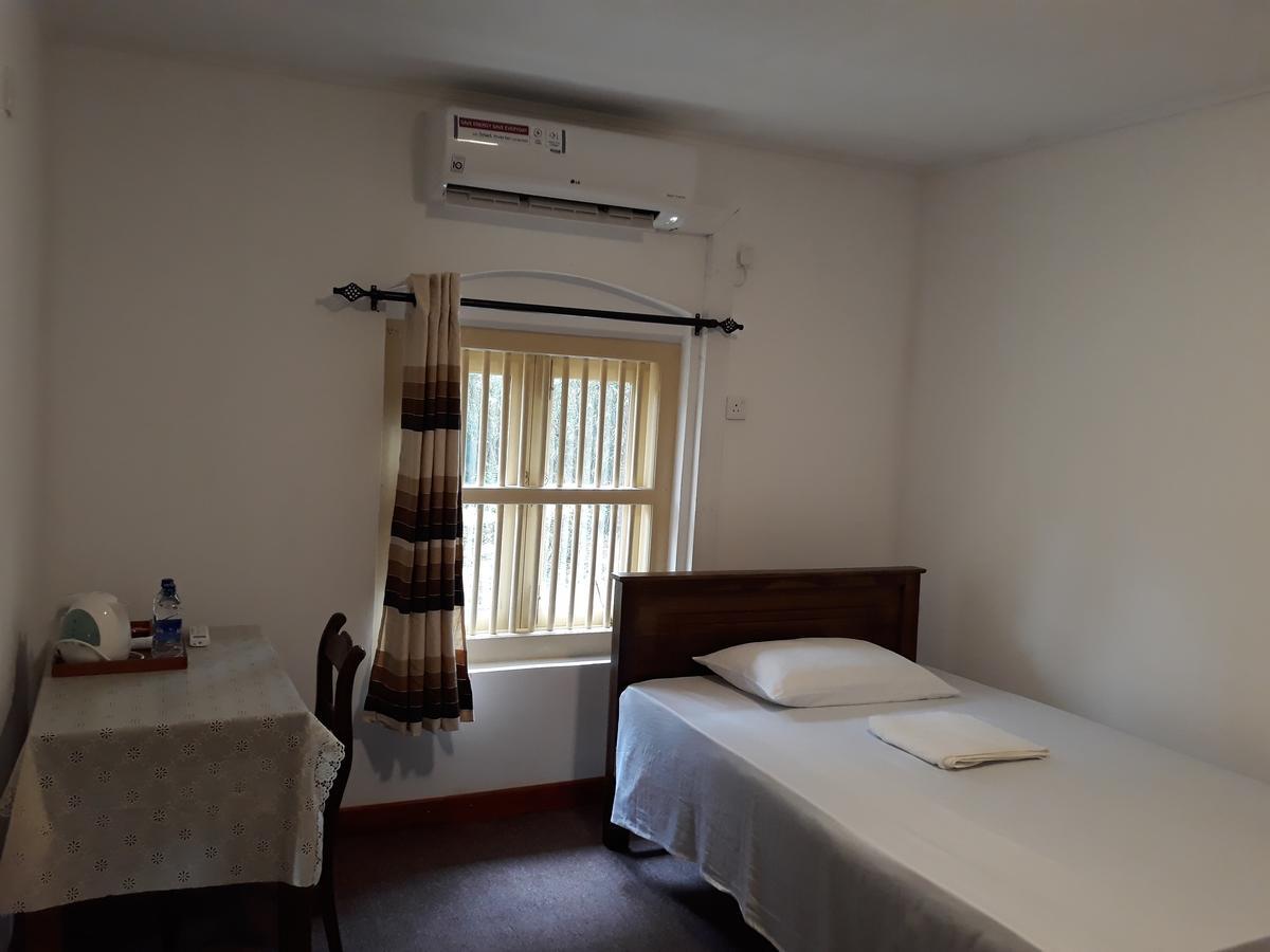 No.53 Apartment Katunayaka Luaran gambar